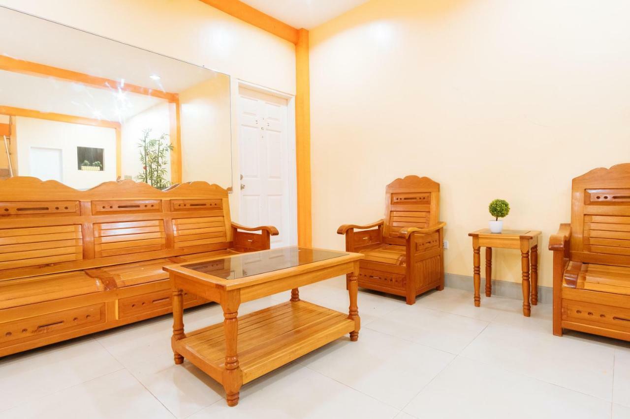 Reddoorz Premium @ Gabinete Road Palawan Hotel Puerto Princesa Eksteriør billede